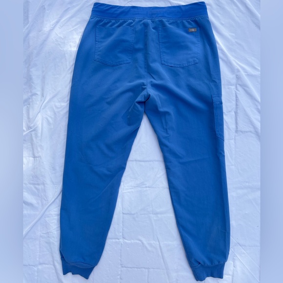 Figs Technical Collection Royal Blue high waist
Zamora Jogger Pants PO# 1683 - Picture 4 of 8